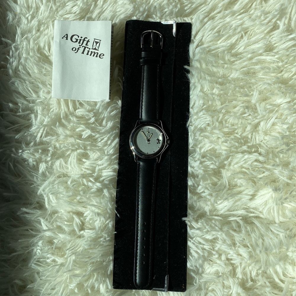Disney Vintage Mickey Watch Men’s - Picture 2 of 6